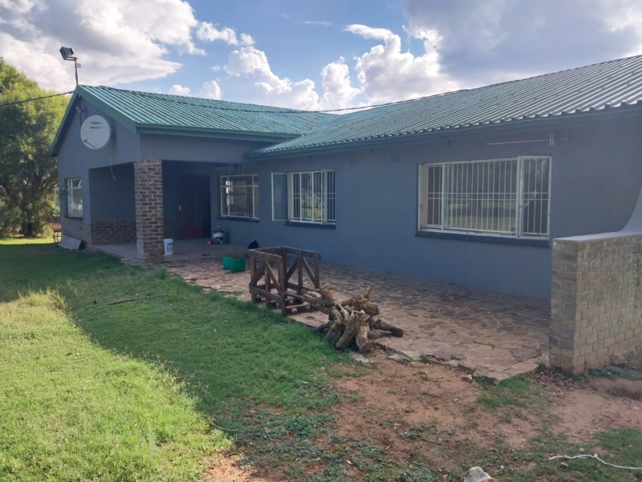 3 Bedroom Property for Sale in Bloemhof Rural North West